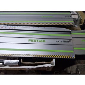 Festool FSK 420 vezetősín (keresztvágásokhoz is)